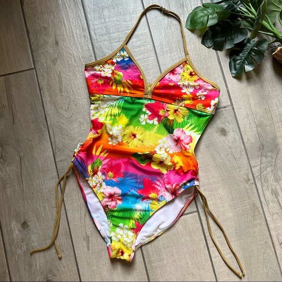 Lisabelle floral/bedazzled one piece swimsuit. Kids’ 16/ women’s XS - Picture 1 of 7